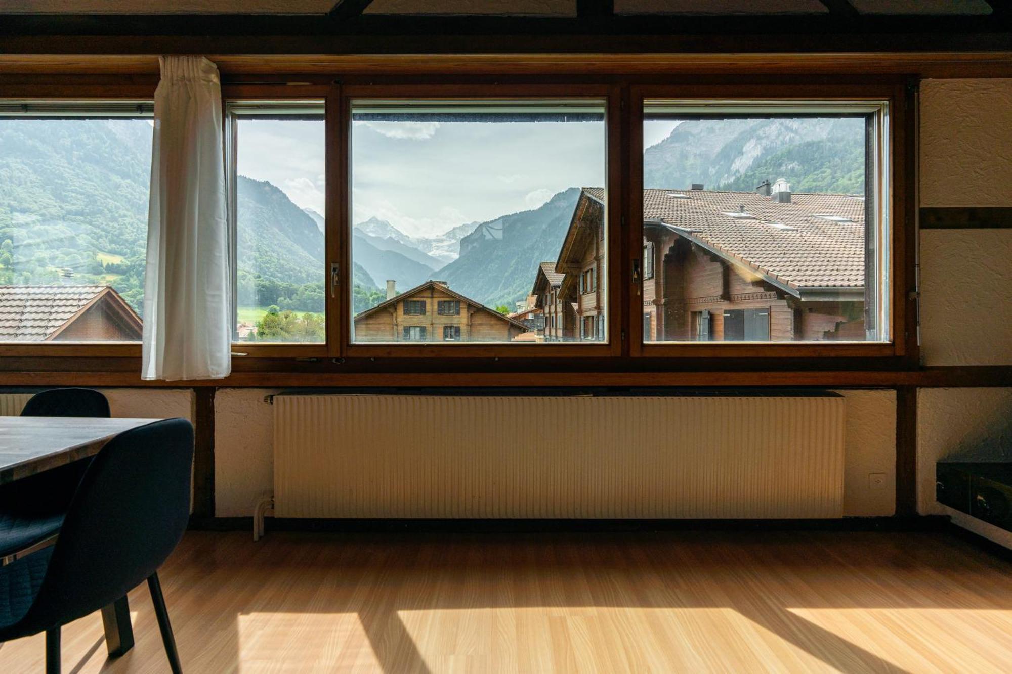Jungfrau-View Apartment, Terrace & Free Parking Wilderswil Extérieur photo
